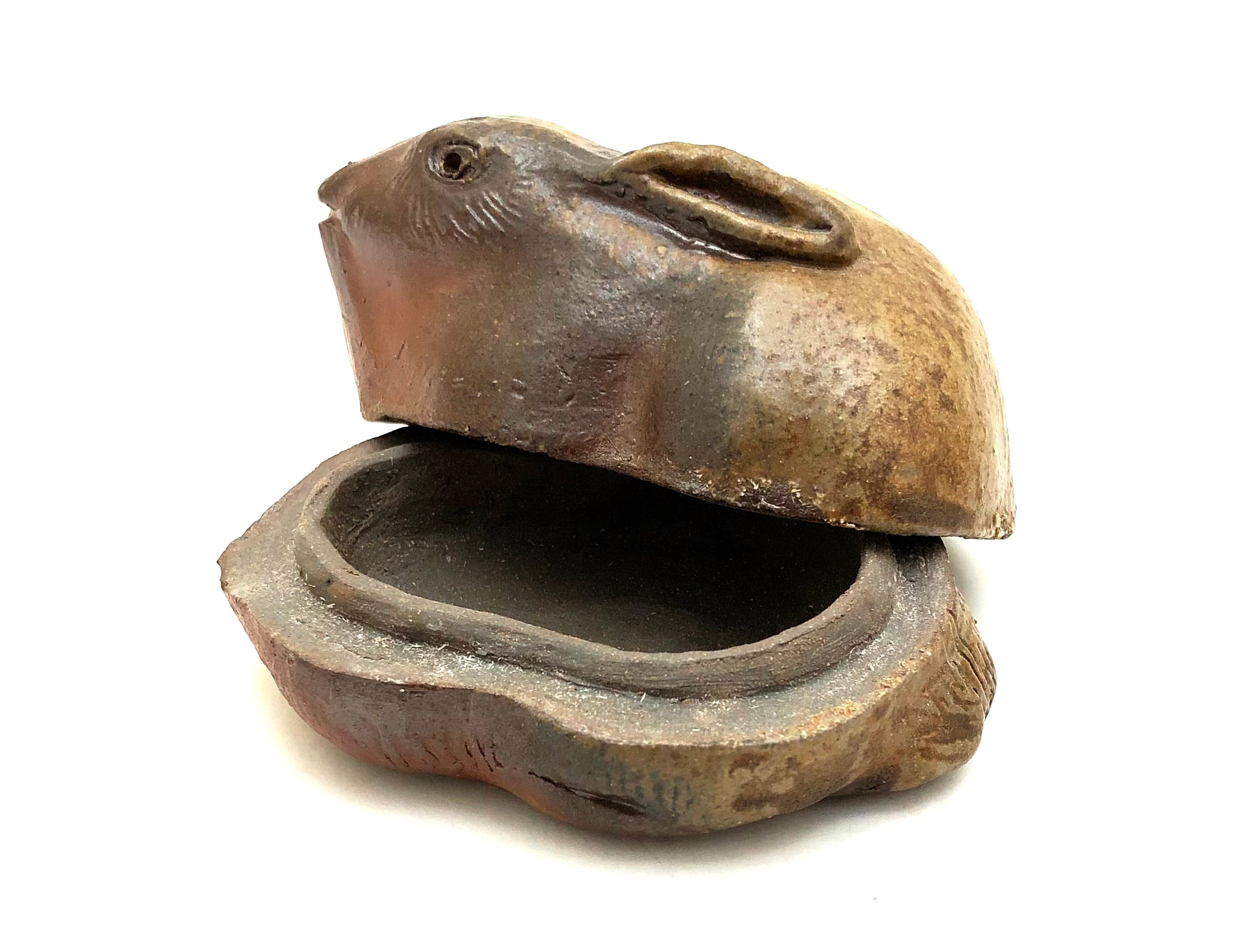Japanese Antique Bizen-yaki Stoneware Rabbit Kogo / Kougou | Inscribed Koken Hibata