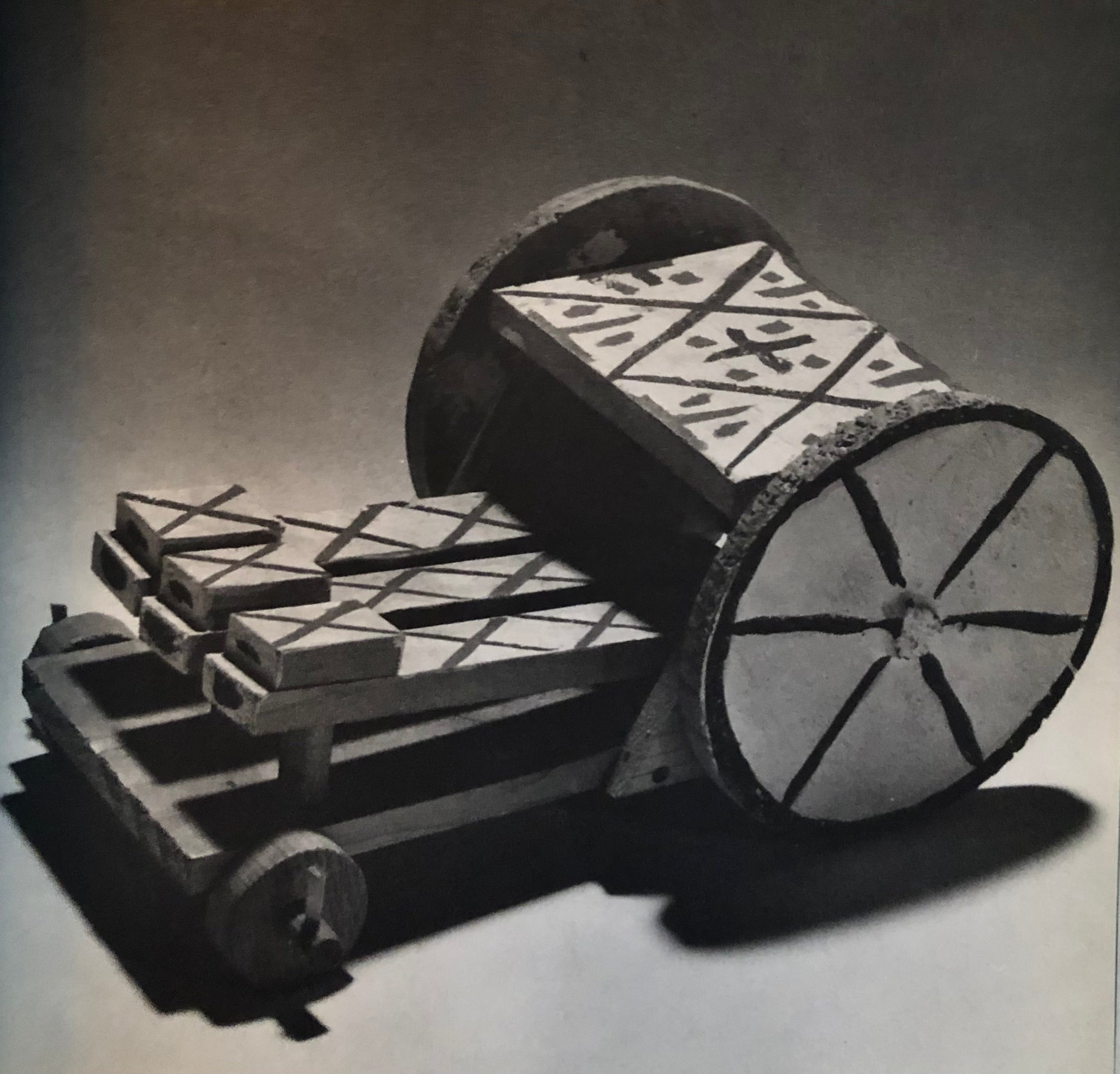 Japanese Toys: Playing with History by Sanobe, Kamamoto and Pomeroy