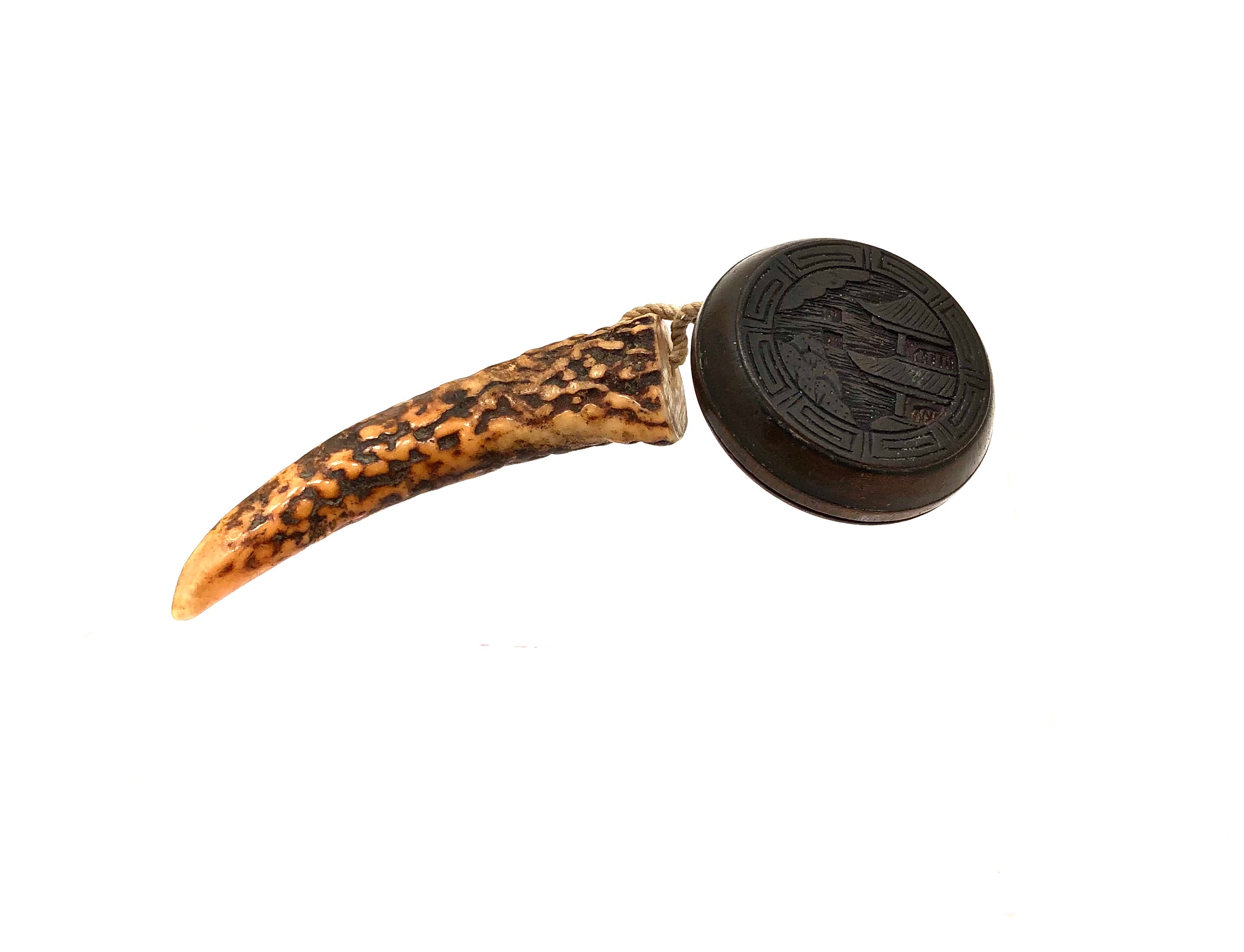 Vintage Japanese Sashi-Netsuke | Stag Antler and Manju Ojime